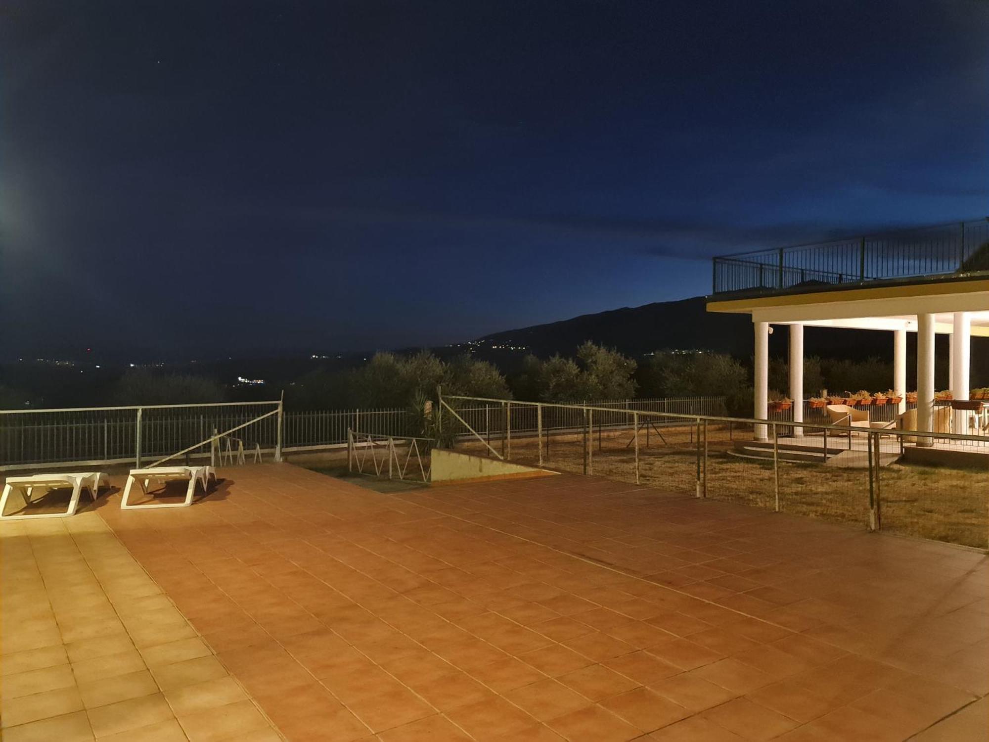 B&B La Petrosa Frascineto Exterior photo
