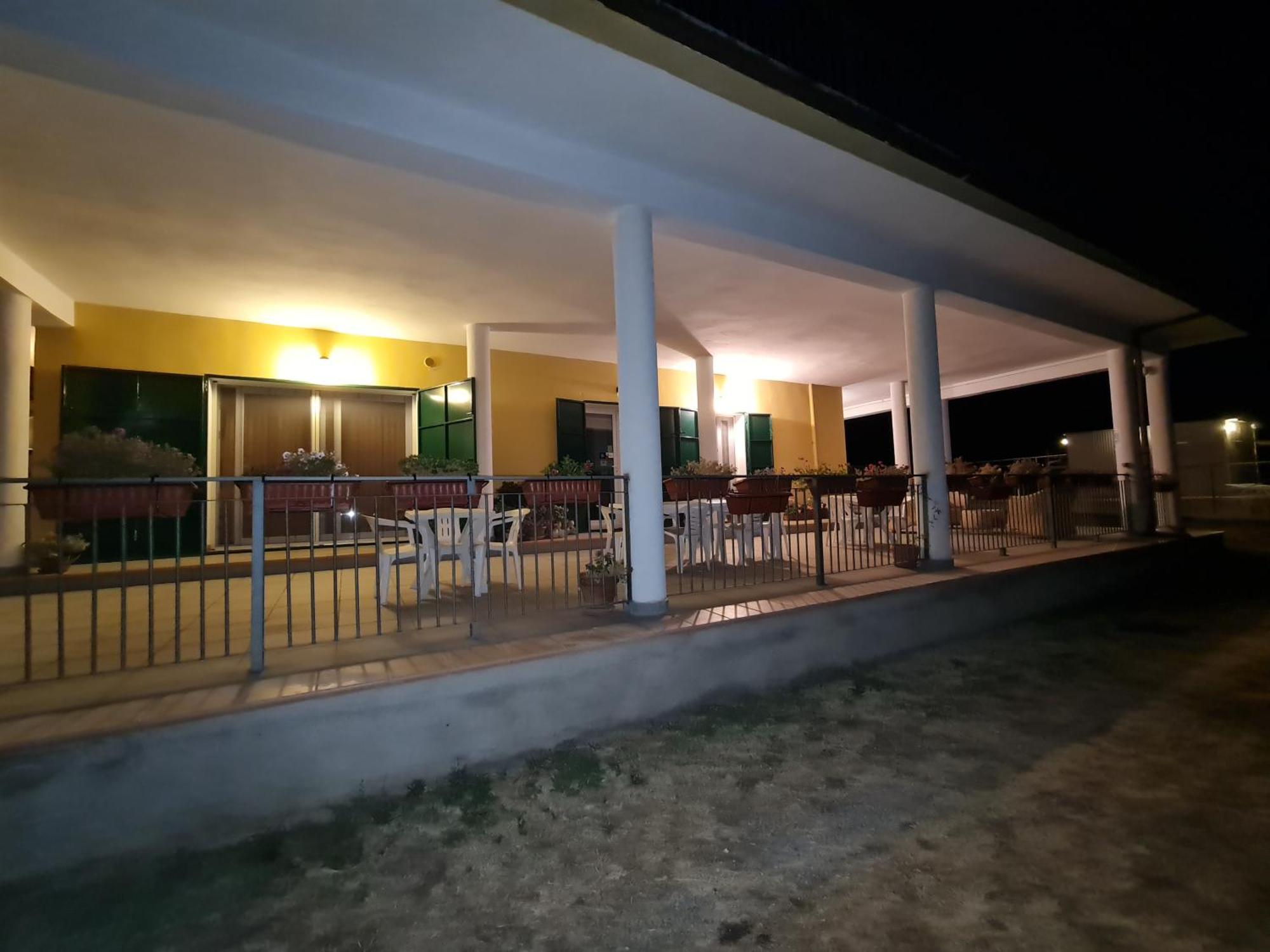 B&B La Petrosa Frascineto Exterior photo